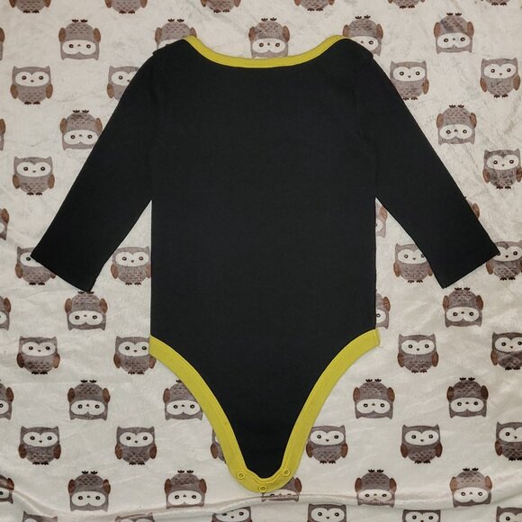 🎈 6-12m | DC Comics | "Batman" Long Sleeved Bodysuit/Onesie - Picture 3 of 5